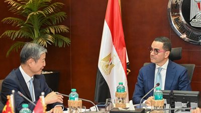 الصين ومصر تبحثان تحويل الديون إلى تمويل مشروعات تنموية بدون فوائد