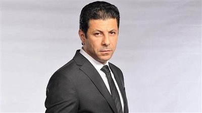 إياد نصار:  بداياتي كانت سلسلة من التحولات والجماعة كانت النقلة الكبرى