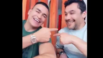 على أنغام «أنا اهو وانت أهو» ..أحمد حسن والحضري: «الصقر أهو والسد العالى أهو»