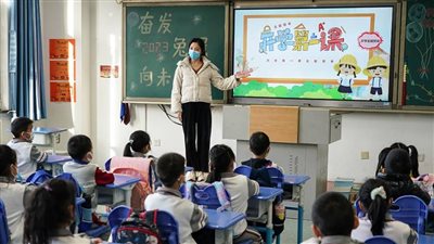 تقرير: التجارة الإلكترونية في الصين تتحدى التباطؤ الاقتصادي (فيديو) 