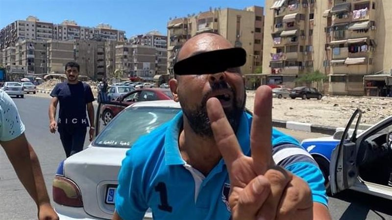 سائق التاكسي