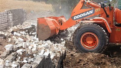 فى يومين .. إزالة 22 مخالفة بناء وتعدي على الأراضى الزراعية بكفر الشيخ |صور