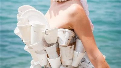 «موضة الخيش وأكواب البلاستيك».. براندات إنجلترا تفضل السلامة الصحية