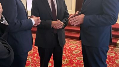 تعاون مصري بريطاني في الطاقة المتجددة وخفض الانبعاثات وتمويل مشروعات مشتركة