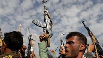 هل تُنذر الضربات الأمريكية على جماعة الحوثي بتنفيذ عملية برية؟