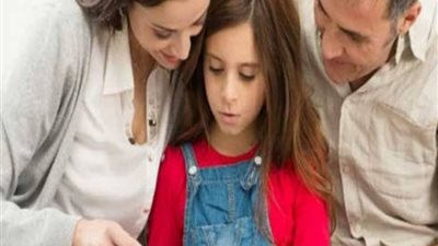 لو عايز تحتضن طفل.. تعرف على الشروط والمستندات المطلوبة لطلب الكفالة 