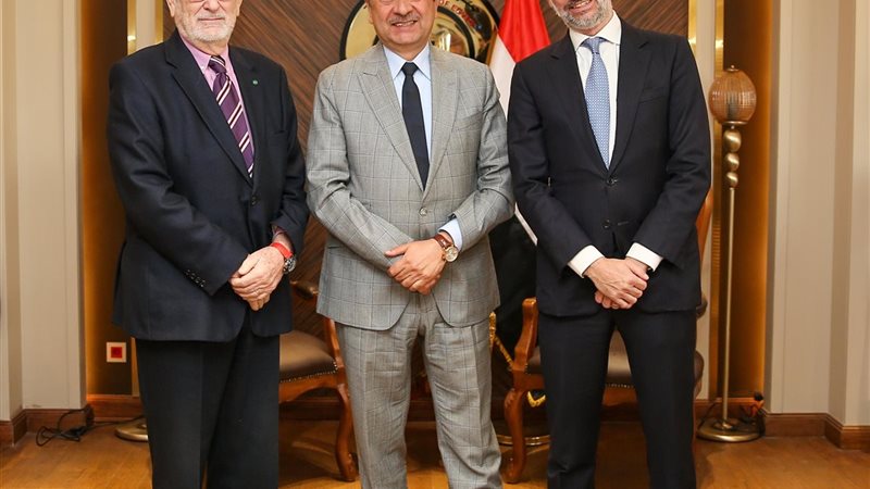 وزير قطاع الأعمال
