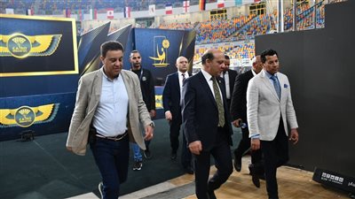 وزير الشباب والرياضة يتفقد الاستعدادات النهائية لبطولة كأس العالم للجمباز