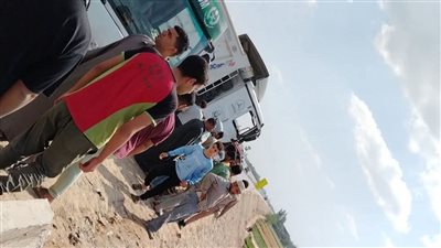 إصابة 9 أشخاص في تصادم تريلا بميكروباص على الطريق الإقليمي بالمنوفية