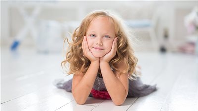 هل نشاط طفلك طبيعي.. علامات مبكرة قد تشير إلى اضطراب فرط الحركة ونقص الانتباه