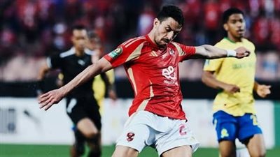 الشوط الأول .. الأهلي يتقدم بهدف طاهر في شباك صن داونز