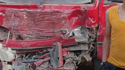 إصابة ٨ أشخاص بينهم حالات خطيرة في حادث تصادم سيارتين ميكروباص بالبدرشين 