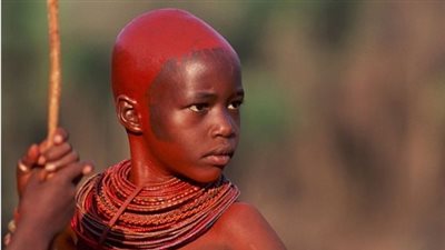 دراسة: طلاء الأجسام بالمغرة قد يكون أول واقٍ شمسي استخدمه البشر القدماء