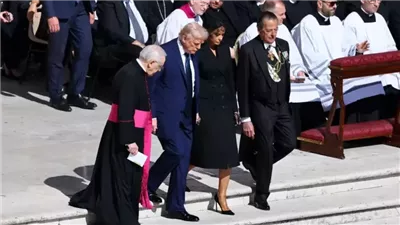 ترامب ينحني احترامًا والأمير ويليام يودع البابا فرنسيس في ساحة القديس بطرس