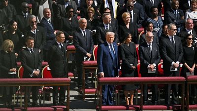 250 ألف شخص حضروا جنازة البابا فرنسيس وكلمات مؤثرة في مراسم التأبين