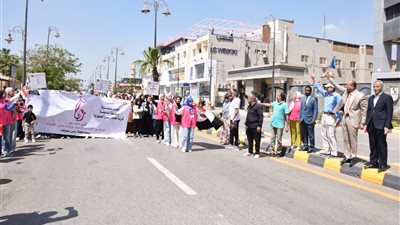 مسيرة لفتيات بني سويف ضمن برنامج فعاليات الترويج لبرنامج التدريب الفتي