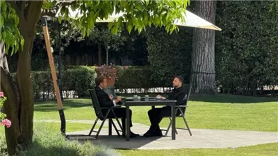 استغل الحدث.. لقاءات دبلوماسية مكثفة لزيلينسكي على هامش جنازة البابا فرنسيس