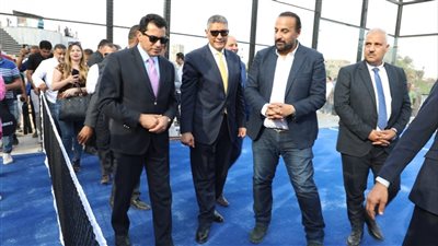 وزير الشباب والرياضة ومحافظ الجيزة يتفقدان منشآت نادي الصحفيين النهري