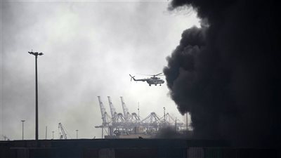 ارتفاع حصيلة انفجار ميناء رجائي.. 14 قتيلاً ومئات المصابين وجهود مكثفة للسيطرة