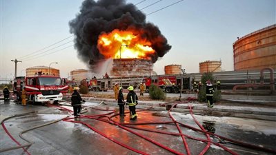 شحنات صينية وراء انفجار بندر عباس في إيران.. ما علاقة إسرائيل؟