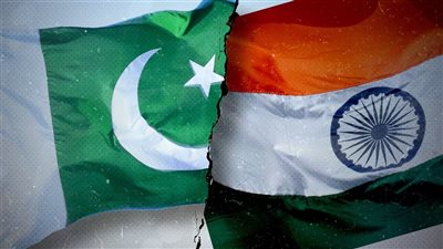 بعد التوترات الأخيرة ..الخارجية الهندية تعلن إعادة 335 مواطنا من باكستان