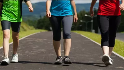 أضرار المشي أكثر من اللازم لصحتك: احذر الإفراط في النشاط البدني