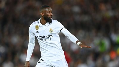 روديجر يعتذر عن سلوكه غير الرياضي تجاه حكم الكلاسيكو أمس