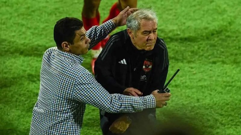 المدير الفني للاهلي