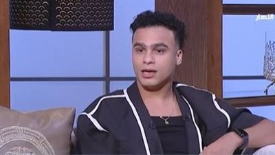 مصطفى حدوتة يكشف سر «الألوان» مع عمرو دياب.. «كتبتها لبنتي خديجة»