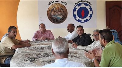 رئيس حي عتاقة يعقد اللقاء الأسبوعي للاستماع إلى شكاوى المواطنين وسرعة حلها