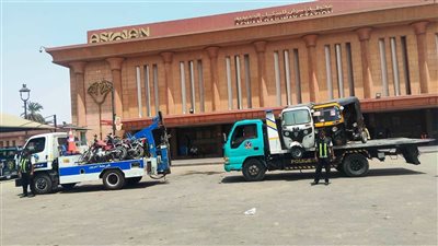 محافظ أسوان: تكثيف الحملات المرورية لضبط المخالفات وتحقيق الانضباط بالشوارع
