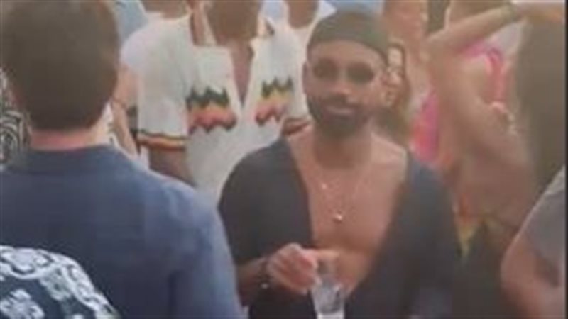 محمد صلاح على شواطئ