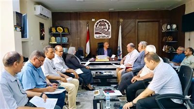 تعليم قنا يوجه بسرعة الاستعداد للعام الدراسي الجديد ومتابعة طلاب البكالوريا