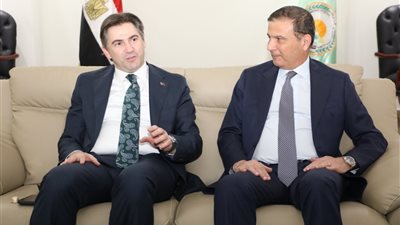 وزير الزراعة يلتقي نائب نظيره التركي لبحث التعاون والاستثمار الزراعي