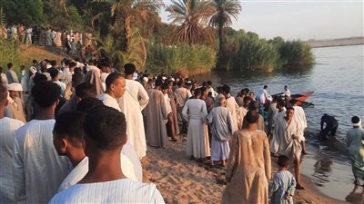 عاجل.. انتشال 4 جثامين واستمرار البحث عن الغريق الخامس في نيل الأقصر