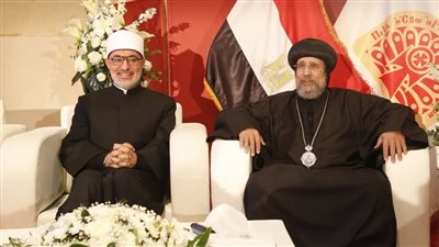 الأنبا إرميا يشكر الله على سلامة مفتي الجمهورية بعد نجاح جراحة القسطرة