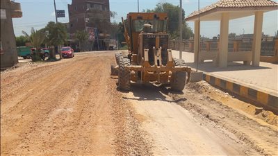 محافظ كفر الشيخ يوجه برصف شارع عمر بن الخطاب بالحامول| صور
