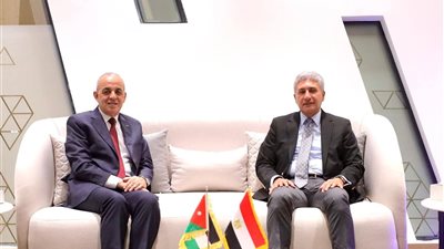 وزير السياحة يلتقي نظيره الأردني لبحث تعزيز التعاون المشترك بين البلدين