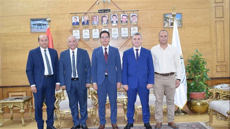 جامعة بنها 
