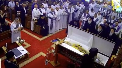 الكنيسة تشيع جثمان الأنبا يوحنا الأسقف العام في مينيسوتا بحضور أحبار المهجر