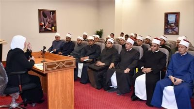 «مساعد وزير الأوقاف» تعقد اجتماعاً لتطوير العمل الدعوي والإداري