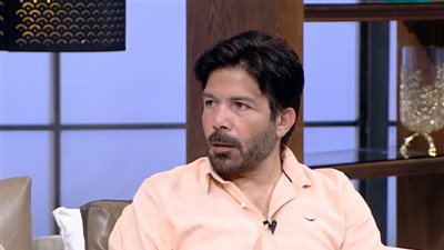 ياسر فرج: عودتي لزوجتي أثناء مرضها واجب علي.. وهي قالتلي أنت حببتني في الكانسر