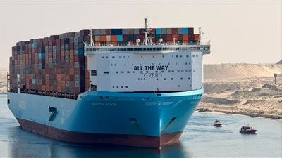 قناة السويس تستقبل سفينة «BANGKOK MAERSK» لأول مرة بحمولة 190 ألف طن