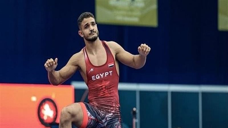 مصطفى حسين يتوج ببرونزية
