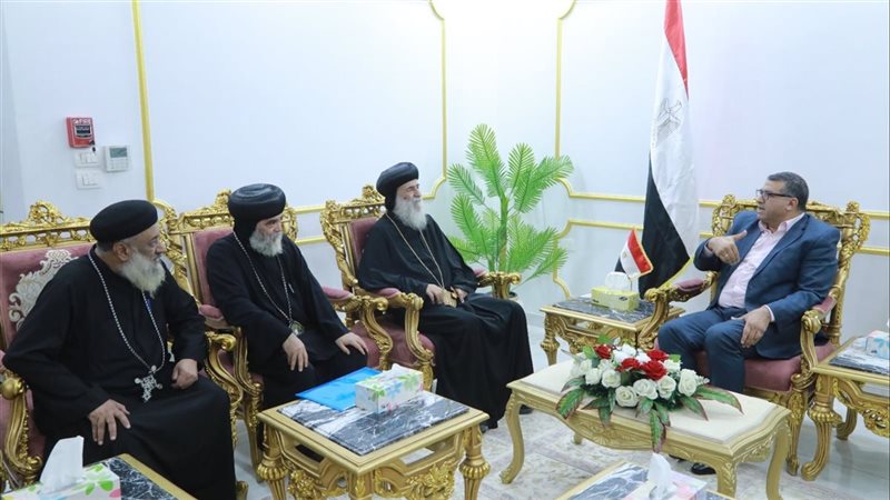 محافظ قنا 