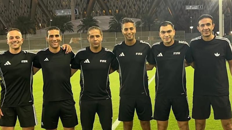 طاقم التحكيم المصري