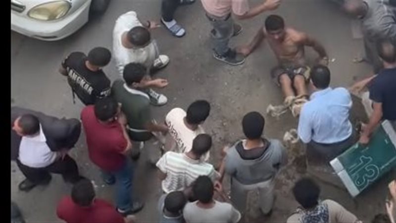 الشاب 
