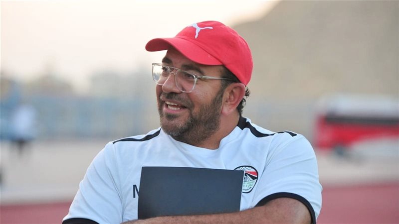 محمود حرب مدير منتخب