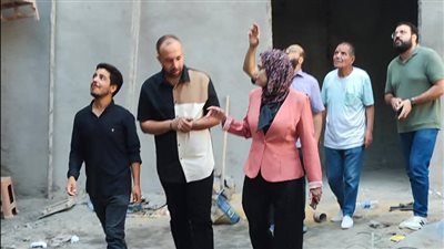 رئيس فرع التأمين الصحي بالقليوبية تتابع أعمال التطوير بعيادة بهتيم بشبرا 