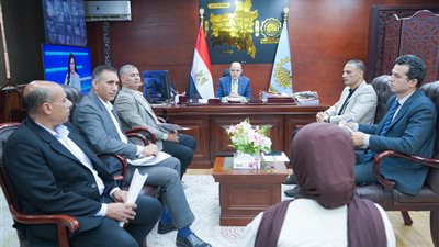 اللقاء الأسبوعي للمواطنين.. محافظ الغربية يبحث الاحتياجات الخدمية والمعيشية